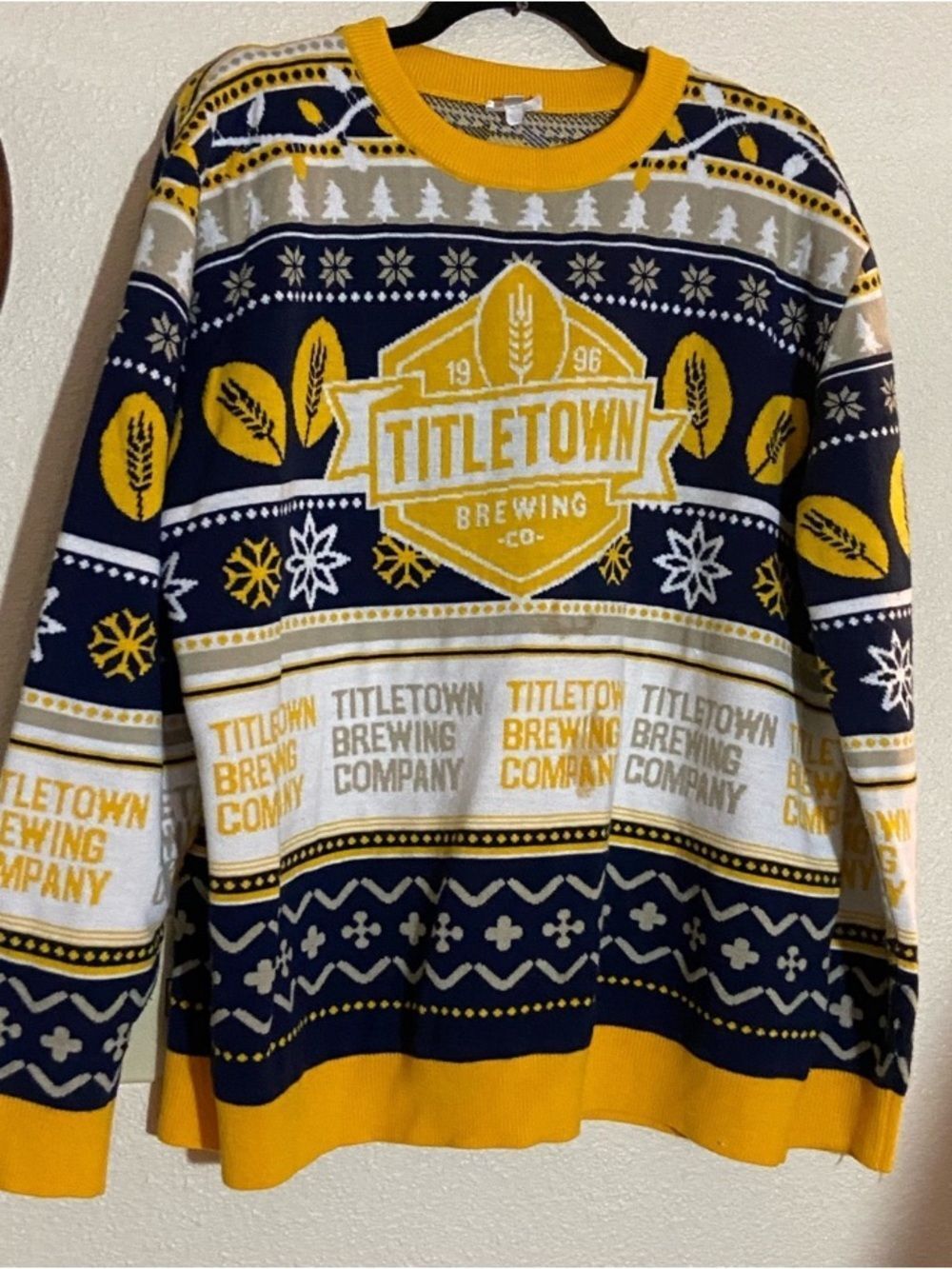 Titletown Brewing Crewneck Sweater in Navy and Yellow FPS APPAREL Size XXL